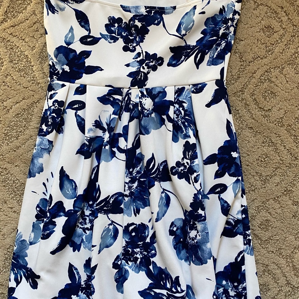 Monteau Mini Dress White/Blue Floral size Medium - Picture 7 of 7